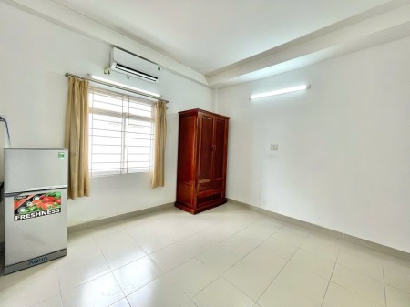 PHÒNG LỚN CÓ BAN CÔNG FULL NT TIỆN NGHI NGAY CẦU BÌNH LỢI