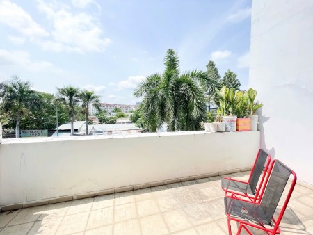 CHO THUÊ CĂN HỘ STUDIO 70m2 FULL NỘI THẤT, BANCONG RỘNG Ở KDC NAM LONG
