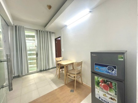 Căn hộ full NT, 1 phòng ngủ, PK và khu bếp riêng - 224/22 Lý Thường Kiệt, P.14, Q.10 Gần ĐH BKhoa