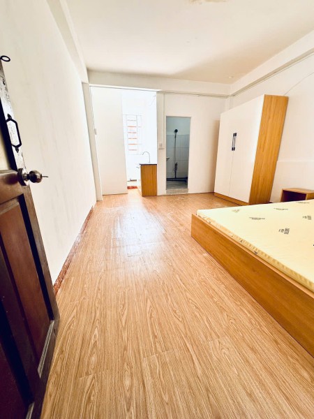 Phòng Studio full nội thất mới hoàn thiện - 7A/9 THÀNH THÁI Q.10, DT: 28m2. (Khoá Vân Tay)