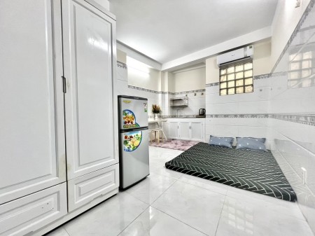 NHÀ MỚI FULL NỘI THẤT GẦN ĐH GIA ĐỊNH, GẦN SÂN BAY, Ô TÔ TẬN NHÀ