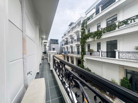 Đi đến slide 8