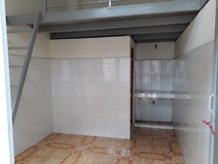 Cho thuê phòng trọ 26m2 giá cực chất 2,4 triệu tại Đường 13, gần cầu vượt Linh Xuân, Thủ Đức, HCM