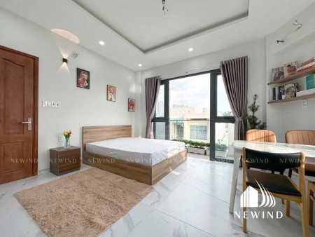  Studio ban công đầy đủ nội thất ngay Hoàng Hoa Thám, Etown Cộng Hoà