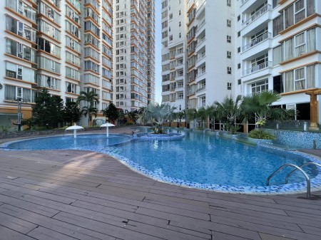 Cho thuê phòng đẹp (cạnh hồ bơi) trong chung cư Tera Rosa