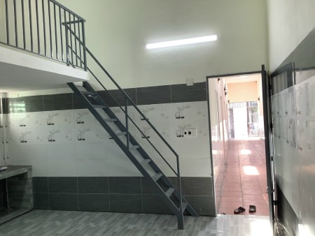 NHÀ RỘNG RÃI THOÁNG MÁT CÓ ĐIỀU HÒA , DÂN CƯ AN TOÀN , GẦN TRƯỜNG HỌC , BỆNH VIỆN ...