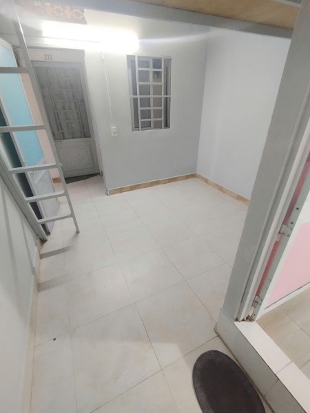 Phòng có gác máy lạnh dưới trệt Có Hỗ trợ cọc. Đường Số 6. P4. Q8