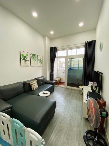 Chung cư Saigon Town, Tân Phú: 100m2, 3pn, 2wc, Căn góc, 11tr/th
