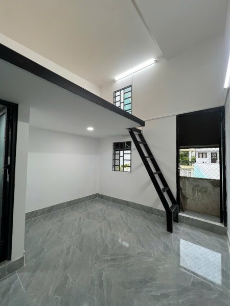 PHÒNG TRỌ GIÁ RẺ, MỚI XÂY, CÓ GÁC, BAN CÔNG NGAY CHỢ BÀ CHIỂU