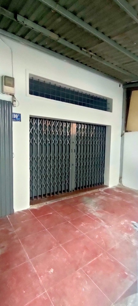  Chỉ 10tr, Cọc 1 tháng, MT đường số Phạm Hùng P4, Q8. DTSD: 130m2, 2PN, Gần chợ