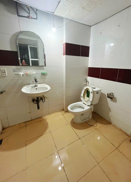 Chính chủ cho thuê căn hộ tập thể phố Đào Tấn