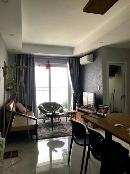 Carillon 5, Căn góc, Lầu cao, tầng 11, có bancong rộng, loggia phơi đồ riêng biệt, sạch sẽ