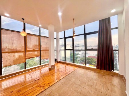 CĂN STUDIO SIÊU ĐẸP - CỬA SỔ TRỜI - FULL NỘI THẤT