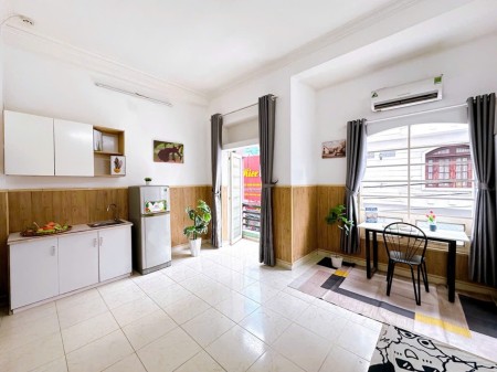 Cho thuê phòng cửa sổ thoáng Nơ Trang Long, gần Đh Văn Lang, chợ Bà Chiểu, gần Q1, Phú Nhuận, Gò Vấp