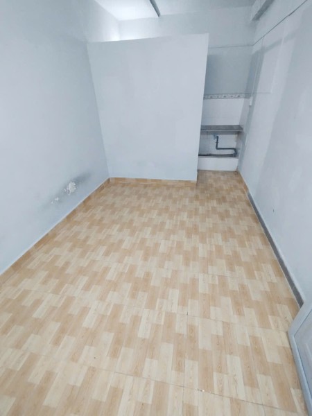 Phòng 2,5 triệu. Có Hỗ trợ cọc. Đường Số 6. P4. Q8