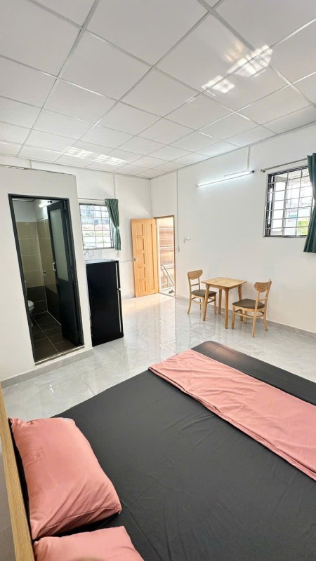 Phòng đẹp đủ nội thất 2 cửa sổ trời thoáng mát - 224/20 Lý Thường Kiệt Quận 10 (Gần ĐH Bách Khoa)