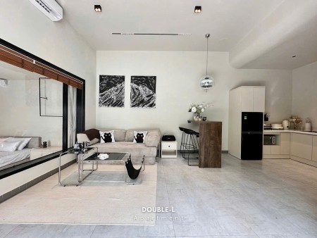 Nhà Nguyên Căn quận 3_2PN 85m2_Sân Vườn Riêng_Oto đổ cửa_Gần Bệnh Viện Bình Dân_Vòng Xoay Dân Chủ