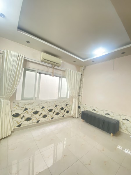 CHO THUÊ PHÒNG 20 m2 TRUNG l TÂM QUẬN 7