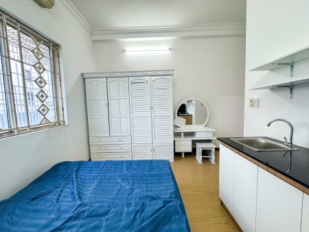 Cho Thuê Phòng Full NT, Xô Viết Nghệ Tĩnh - Xung Quanh Có Công Viên, Gần Trường ĐH Hutech,Hồng Bàng
