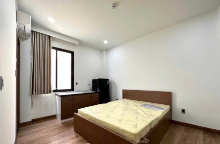 Hẻm 104 Thành Thái, P12, Q10, Cho thuê căn hộ dịch vụ. Full nội thất.