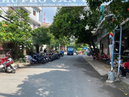 Cho thuê phòng trọ ban công thoáng mát, trung tâm quận 10