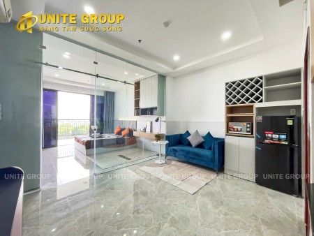 Cho thuê căn hộ 1 phòng ngủ có ban công, full nội thất quận 7