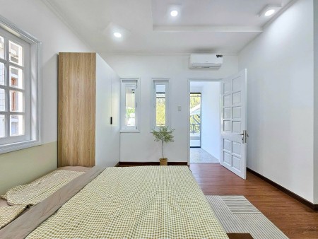 CĂN HỘ BAN CÔNG full nội thất 35m2 - Ngay Phan Xích Long, thuận đi Quận 1, 3, Bình Thạnh, Sân Bay