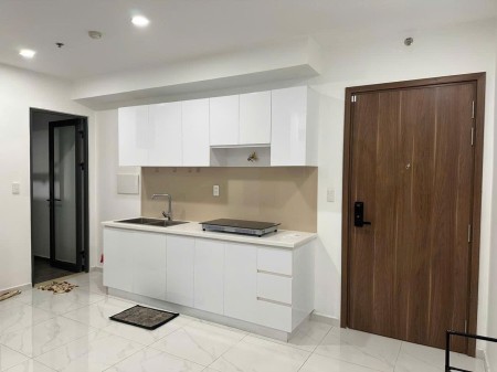 Chung cư The useful, Lạc Long Quân, TB: 2p ngủ, 2wc, ban công 9tr5