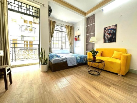 Siêu Phẩm Ban Công, Máy Giặt Riêng ngay trung tâm Phú Nhuận giáp Q1, Q3