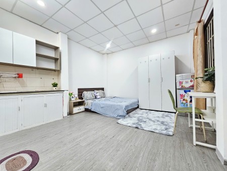 Phòng Full Nội Thất 30m2 Có Thang Máy Đường Chu Văn An Gần Chợ Bà Chiểu Ngã Tư Hàng Xanh Hutech FTU