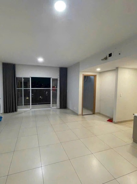Chung cư CC Sunny, Phạm Văn Đồng, GV: 2p ngủ, 12tr/th, 70m2, NT.
