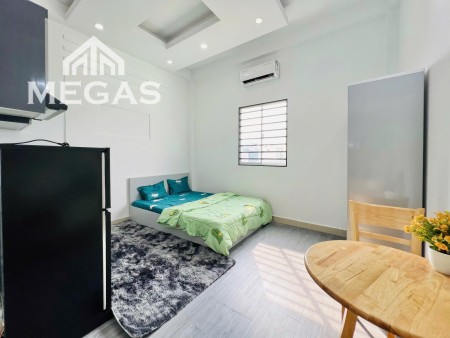 Căn hộ siêu đẹp giá rẻ ngay Chợ Bàn Cờ - Vòng Xoay Dân Chủ Q3