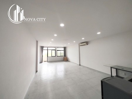Đúng hình đúng giá 60m2 mặt tiền Phạm Hùng full nội thất