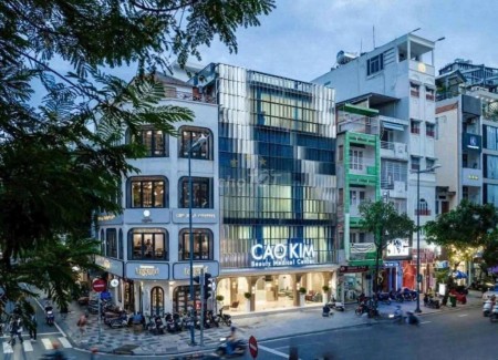 Cho thuê mặt tiền 12x20m đường Lý Tự Trọng, Quận 1