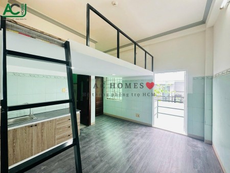 NGAY CÔNG VIÊN GIA PHÚ TRỐNG PHÒNG DUPLEX BAN CÔNG SẴN MÁY LẠNH MIỄN PHÍ XE, Ở ĐƯỢC 2 3 BẠN