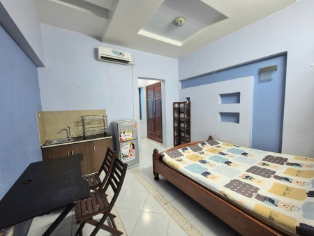 Phòng full nội thất y hình, free 2 xe máy, Thống Nhất, Nguyễn Xuân Khoát, 25m2, 3.8tr