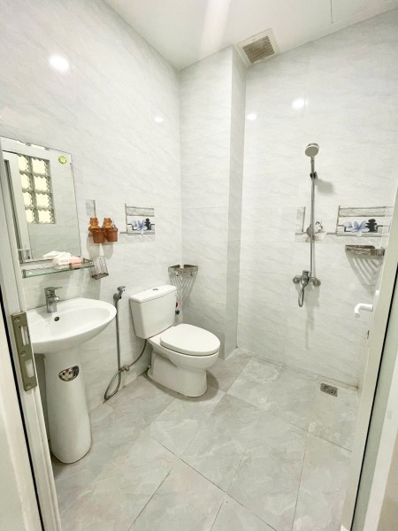 CHO THUÊ PHÒNG TRỌ MÁY LẠNH ĐẦY ĐỦ NỘI THẤT CHỈ 2TR500 NGAY NGÃ TƯ 4 XÃ - AEON MALL
