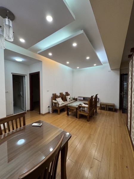 Chính chủ cho thuê căn hộ VP3 Linh Đàm 92,3m² 3PN, 2VS