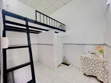 PHÒNG TRỌ DÁ RẺ NGAY CÔNG VIÊN LÀNG HOA