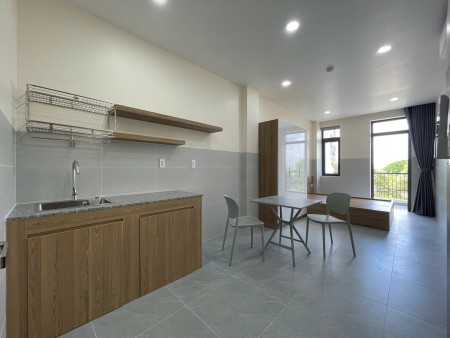 Phòng BAN CÔNG mới xây FULL NỘi THẤT - Liên Phường, Đỗ Xuân Hợp