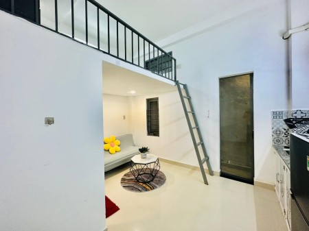 Phòng rộng 40m², full nội thất cơ bản, có ban công – Quận Tân Phú, giá 4.2 triệu/