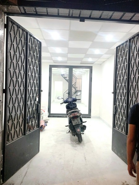 Cho thuê nhà nguyên căn đẹp như mới hẻm xe hơi đường Âu Dương Lân Phường 3 Quận 8