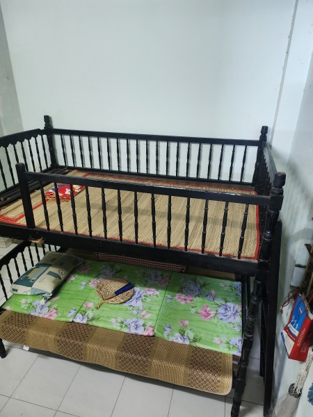 Cho mướn 2 phòng trọ, 1 phòng lớn 1 phòng nhỏ, 2 phòng đều trên lầu, chủ phòng trọ ở nhà dưới.