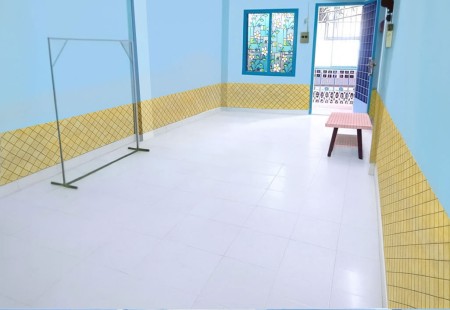 Phòng chính chủ, có BANCON rộng thoáng mát, ánh sáng tự nhiên wc riêng