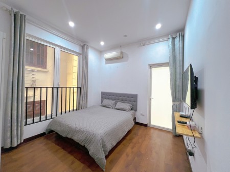 Căn hộ 1 phòng ngủ với balcony, máy giặt riêng tại 228 Âu Cơ