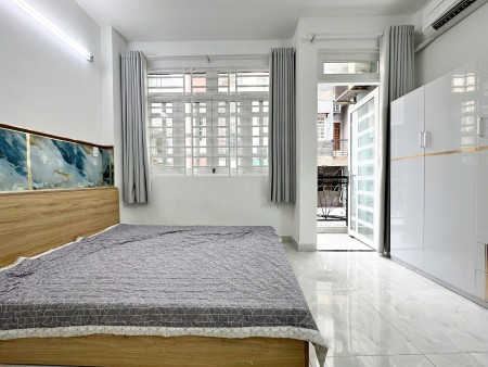 CHO THUÊ PHÒNG TRỌ GIÁ RẺ GẦN ĐH Kinh Tế Q10 có ban công thoáng mát đầy đủ nội thất