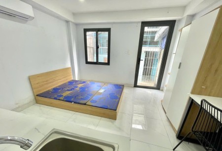 Phòng trọ cho thuê giá rẻ gần ĐH Hoa Sen Q10 có sân vườn ban công thoáng mát