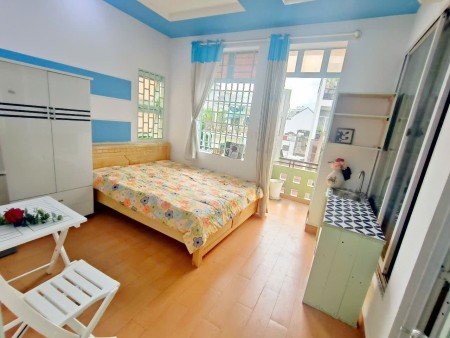 Cho Thuê Phòng Ban Công, Cửa Sổ _ Nguyễn Trọng Tuyển Gần Ngã Tư Phú Nhuận