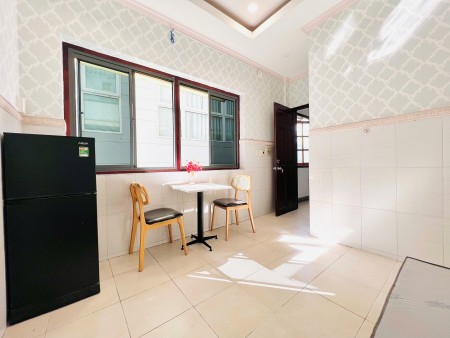 Cho thuê phòng cửa sổ lớn siêu thoáng, tách bếp_Bình Thạnh,gần Văn Lang,chợ Bà Chiểu giá rẻ chỉ 4trX