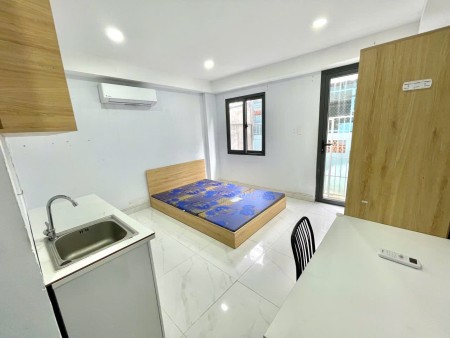 CHO THUÊ PHÒNG TRỌ QUẬN 10 CÓ BAN CÔNG THOÁNG, ĐẦY ĐỦ NỘI THẤT, GẦN ĐẠI HỌC HUFLIT